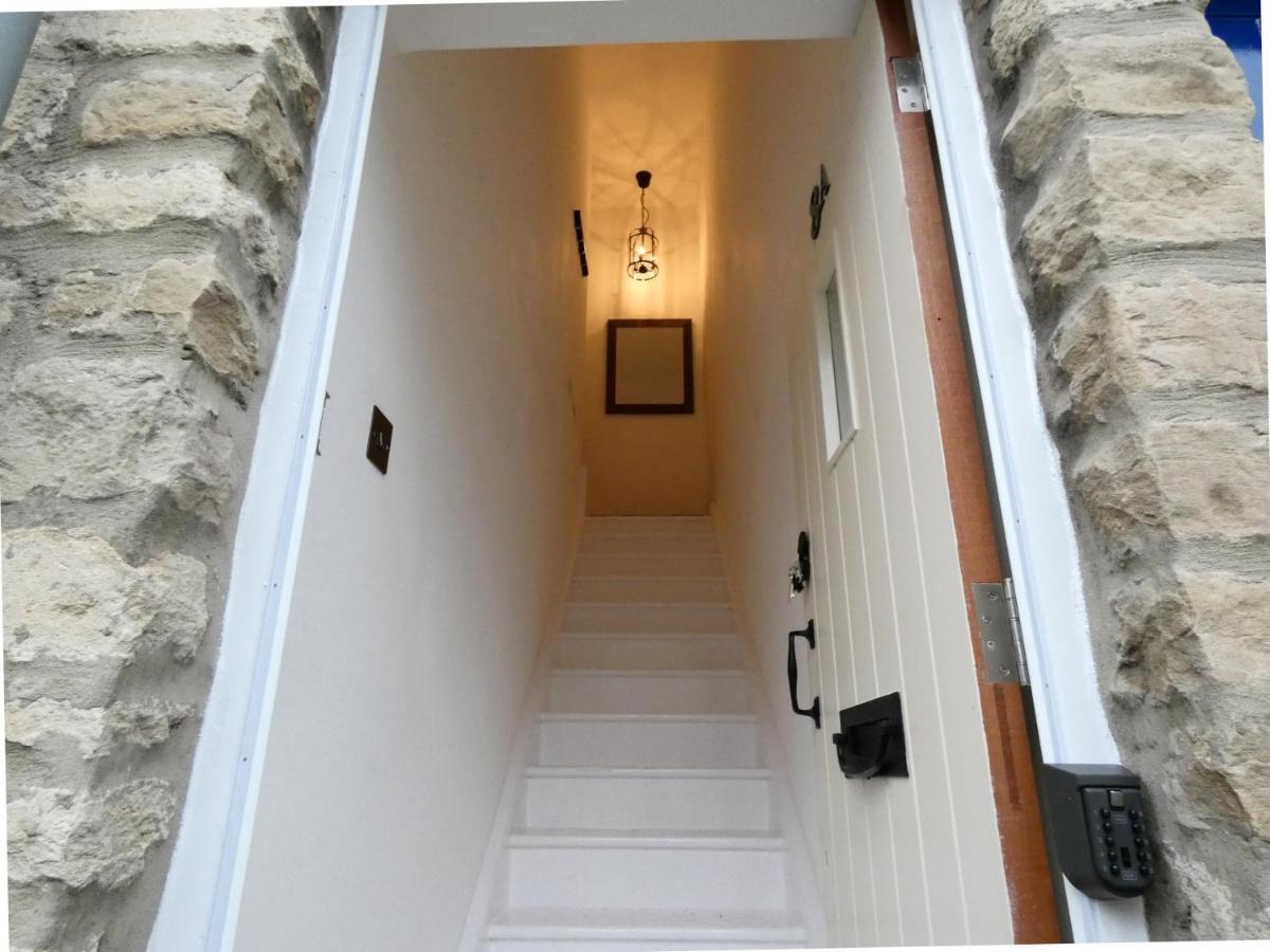 Converted Railway Cottage Swindon Luaran gambar